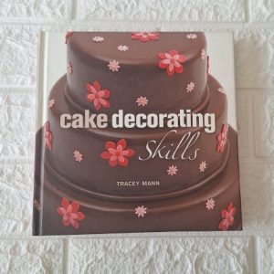 Cake Decorating Skills - Tracey Mann